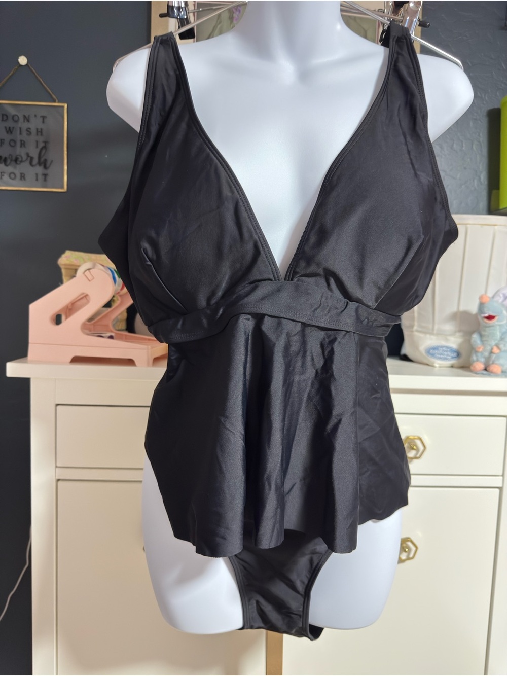 Cupshe Black Peplum V-Neck Swim Top with Matching Brief